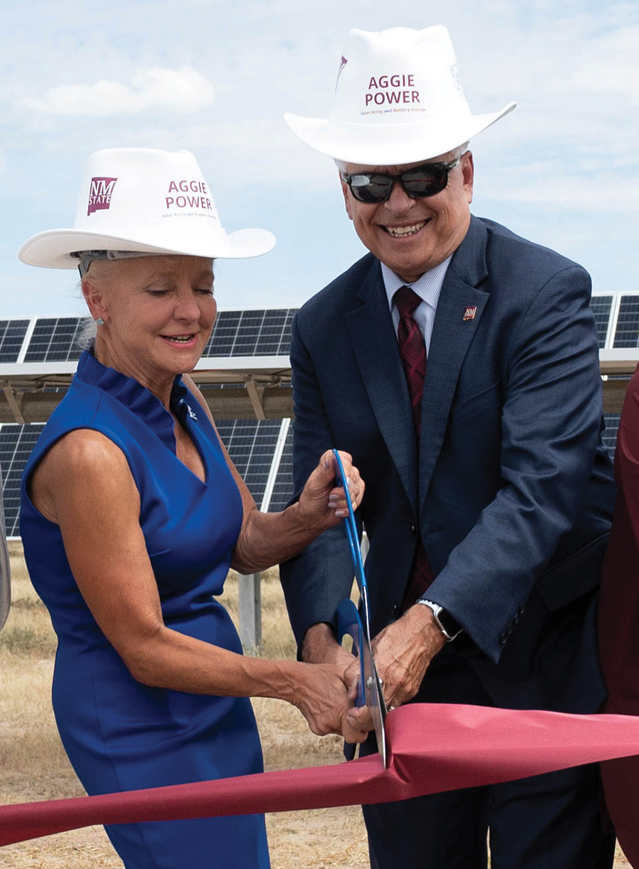 NMSU Chancellor Dan E. Arvizu and El Paso Electric President and CEO Kelly Tomblin